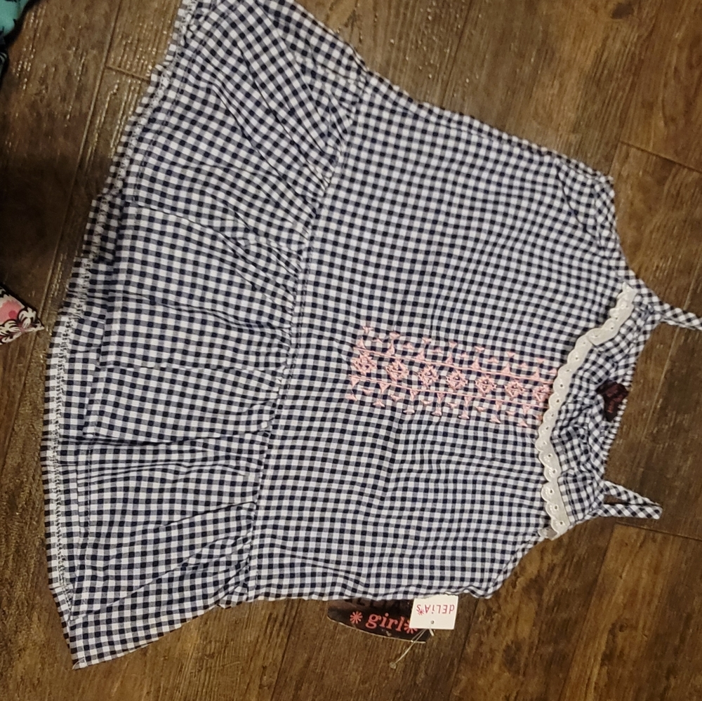 dELiA*s girls top
